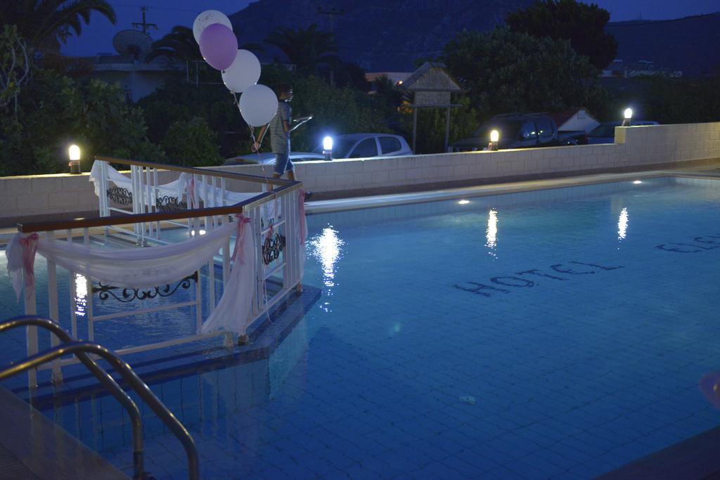 Eleni Hotel Kéfalos エクステリア 写真