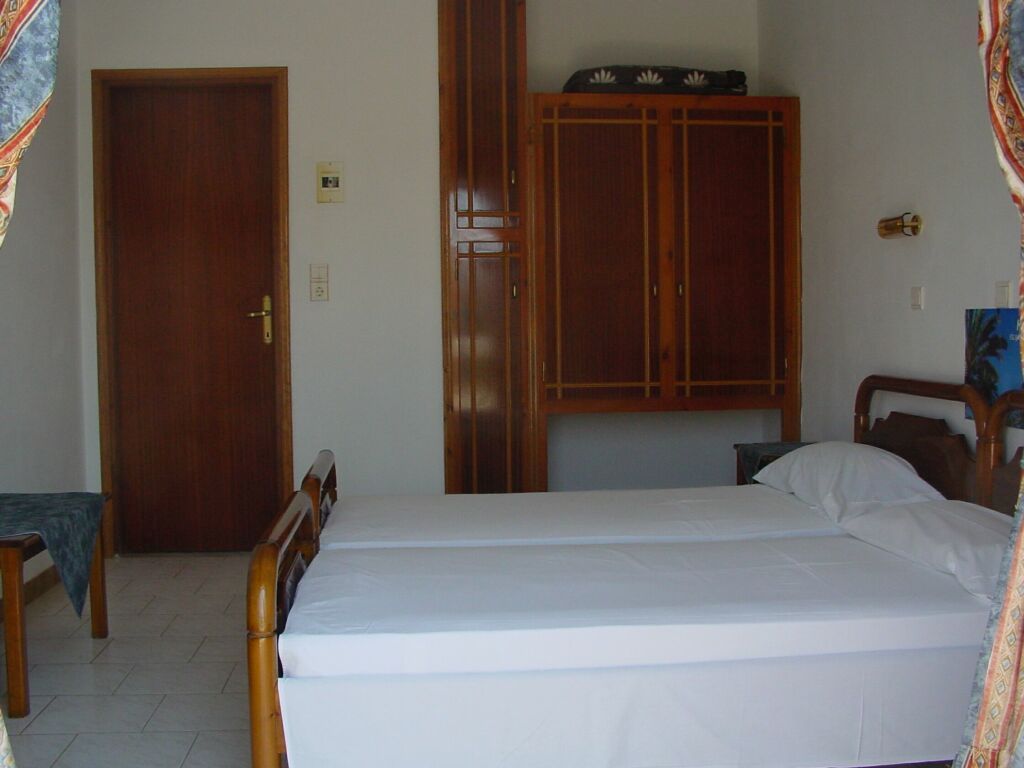 Eleni Hotel Kéfalos エクステリア 写真