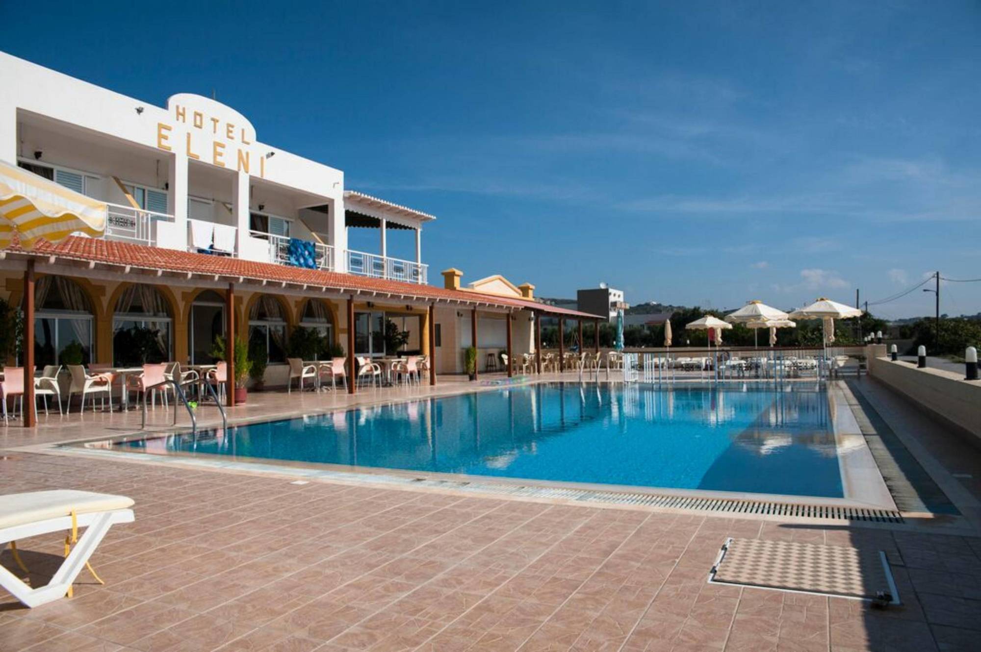 Eleni Hotel Kéfalos エクステリア 写真