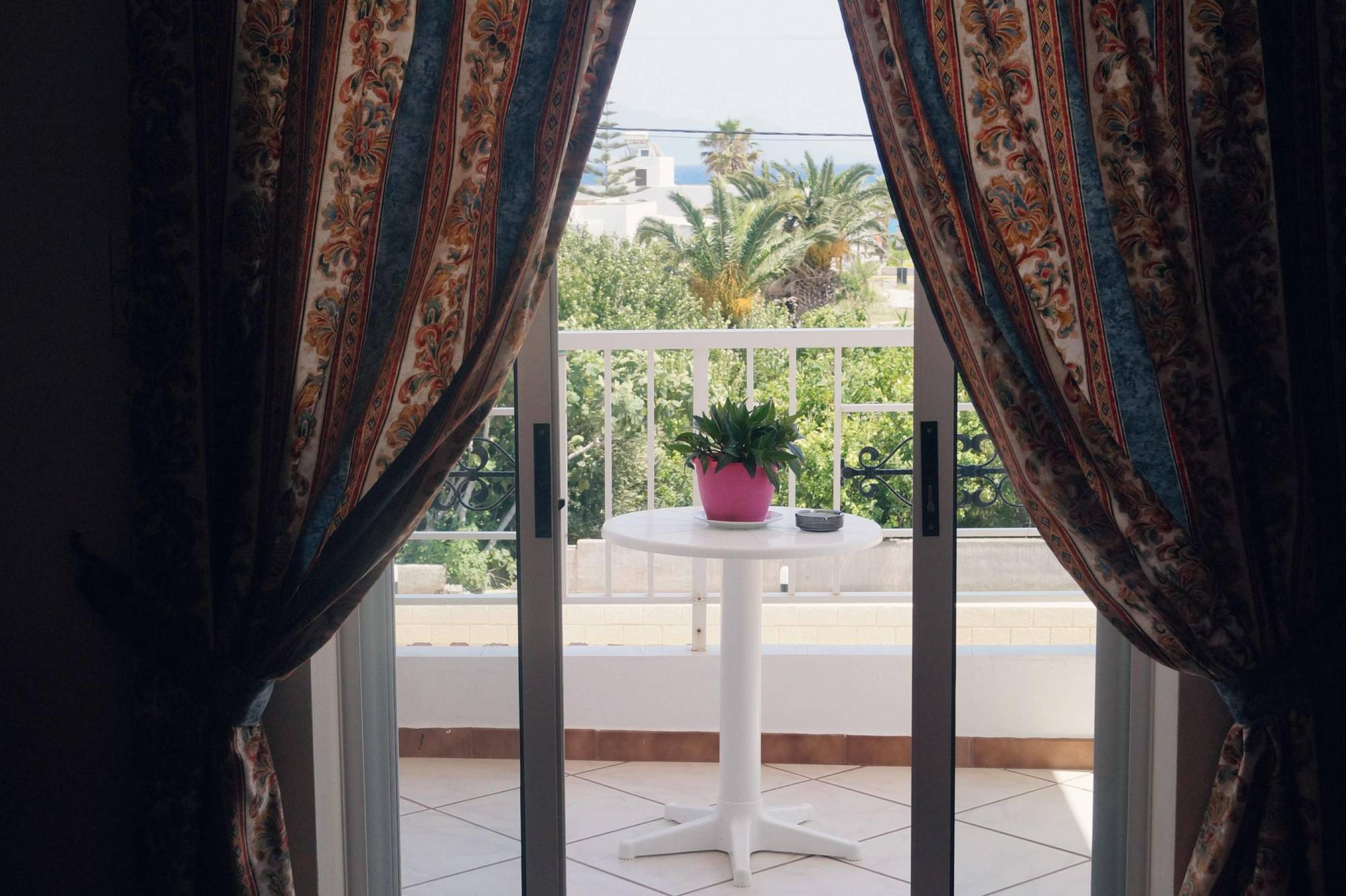 Eleni Hotel Kéfalos エクステリア 写真